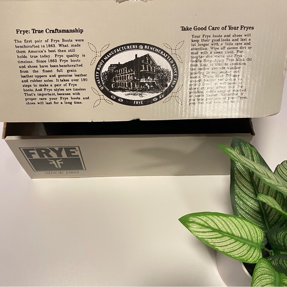 Frye Regina Heel Bootie Soft Vintage Leather Boots - Picture 12 of 15